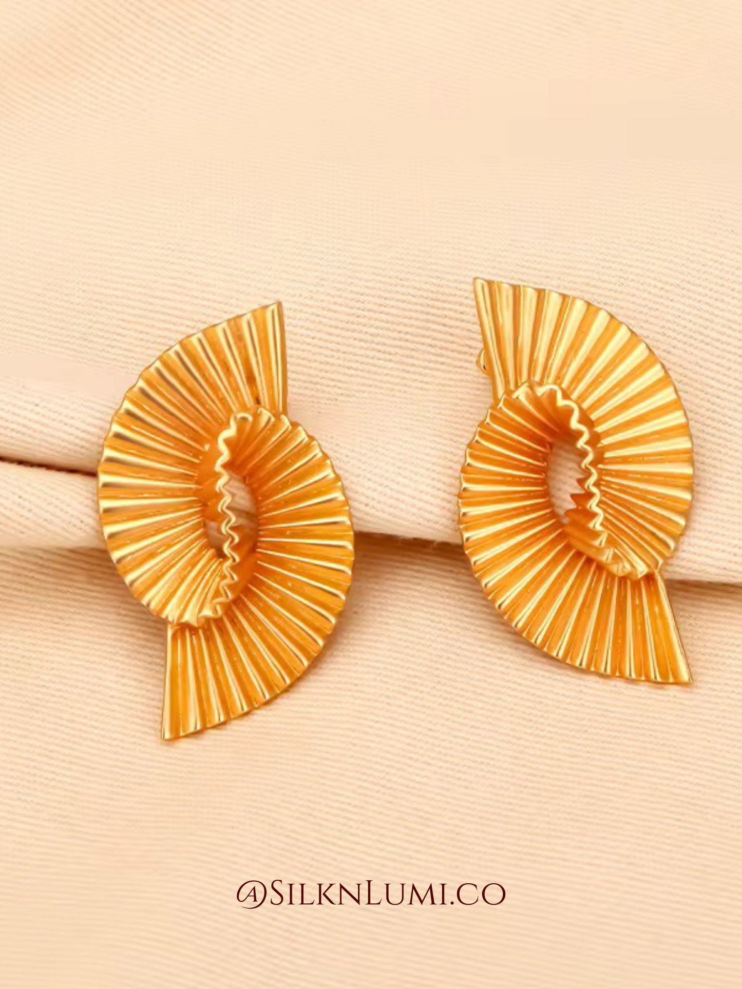Lumi Pleated Earrings