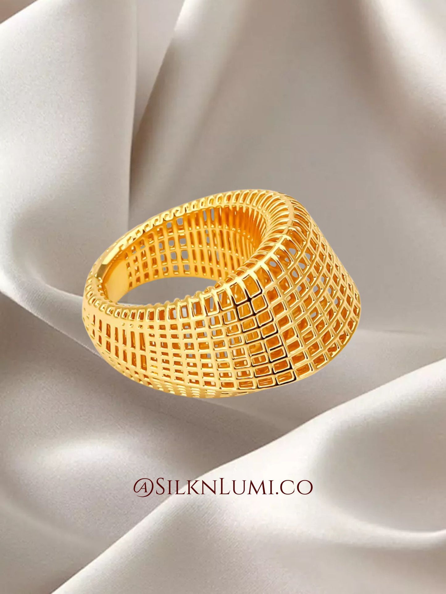 Textured Basket Curve Rings