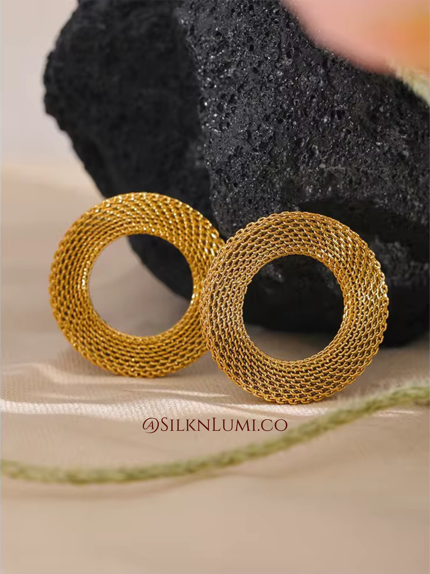 Efua Textured Hollow Studs